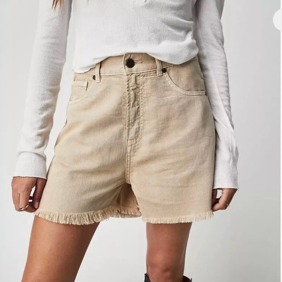 SR vs. Sandrine Rose X Free People Raw Hem Shorts- Sunflower- Size 26-NWT - Picture 1 of 8